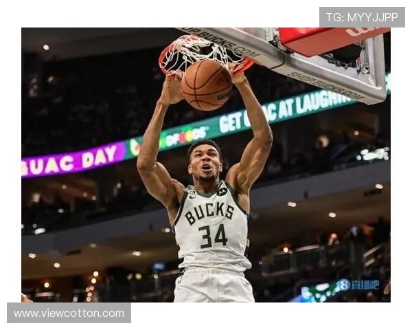 字母哥状态爆棚上半场两分球全中砍下13分7篮板3助攻带队取得两位数领先