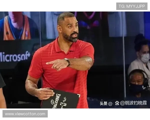 伊森三分7投5中展现自信 乌度卡称其提升进攻空间效果显著 伊森三分7投5中展现自信 乌度卡称其提升进攻空间效果显著